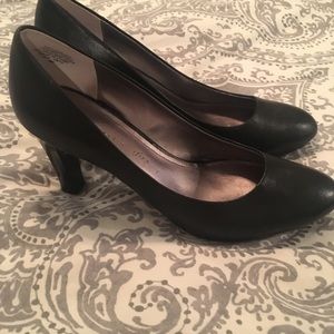 Black Anne Klein Heels